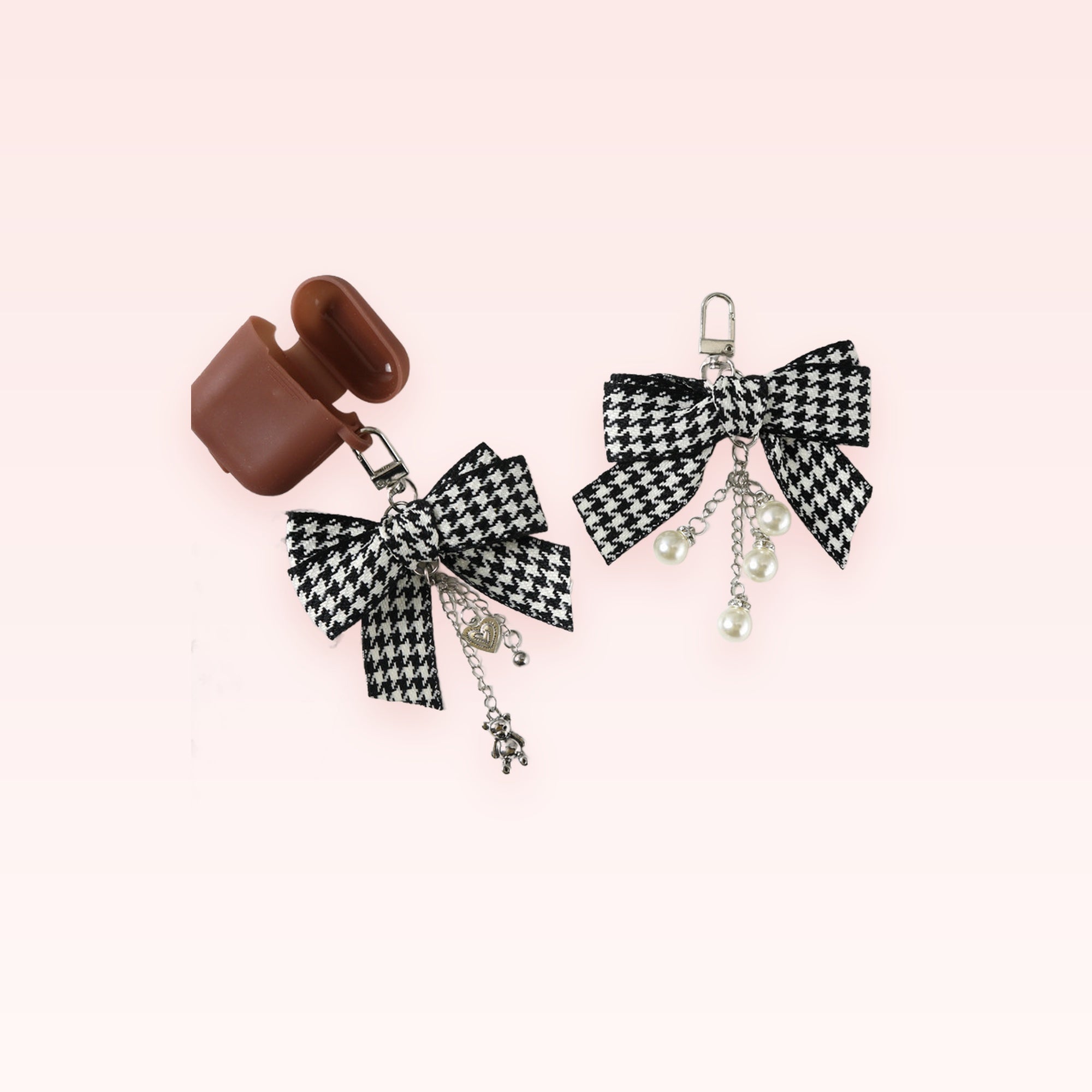 Houndstooth Bow Charm Keychain | Pearl & Bear Bag Accessory