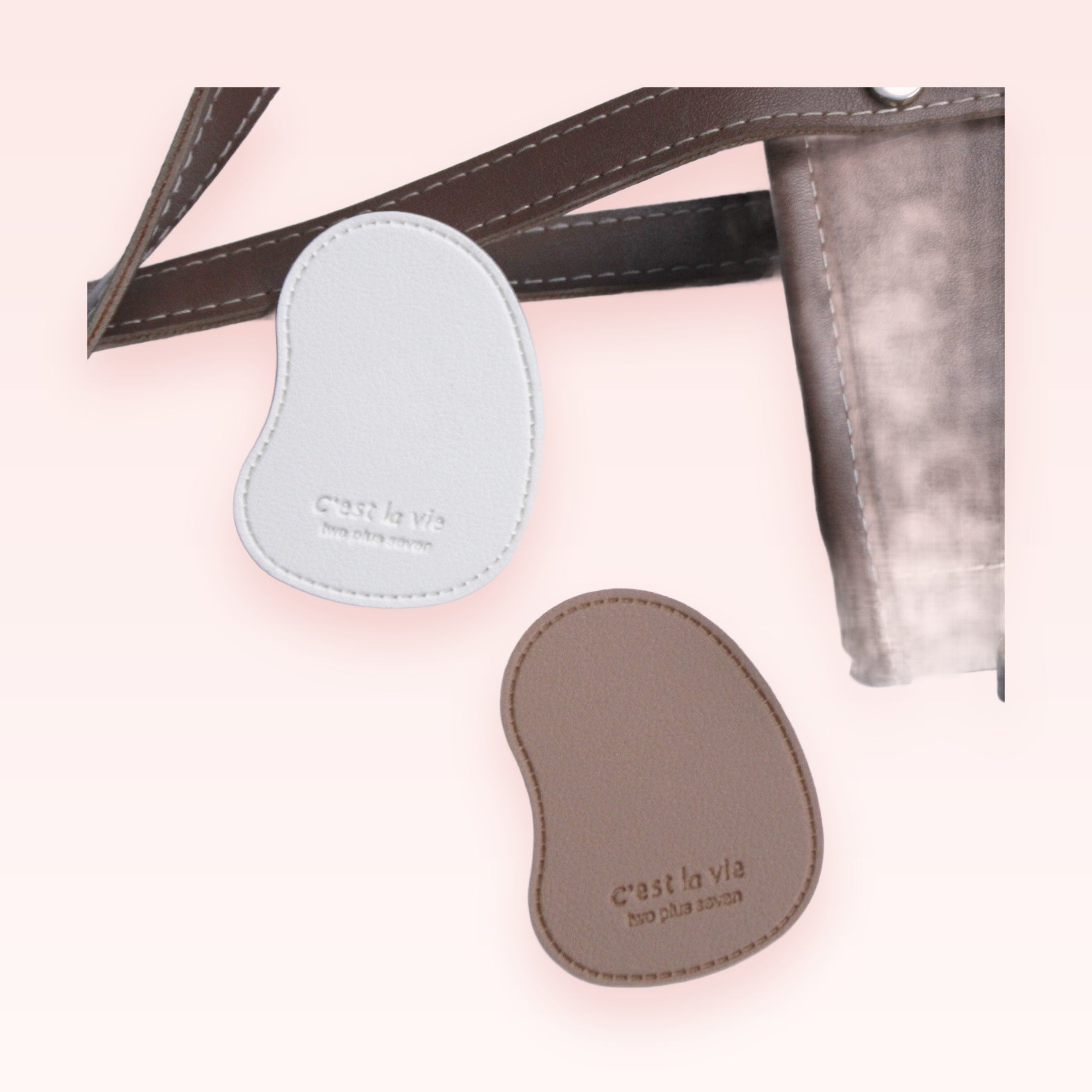 Minimalist Pebble Phone Grip Set | Aesthetic "C'est la vie" Pop Socket Stand