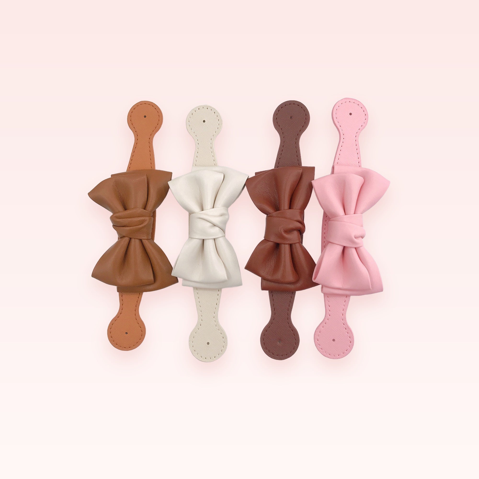 SIMPLYBUBBI Phone Charm #0266