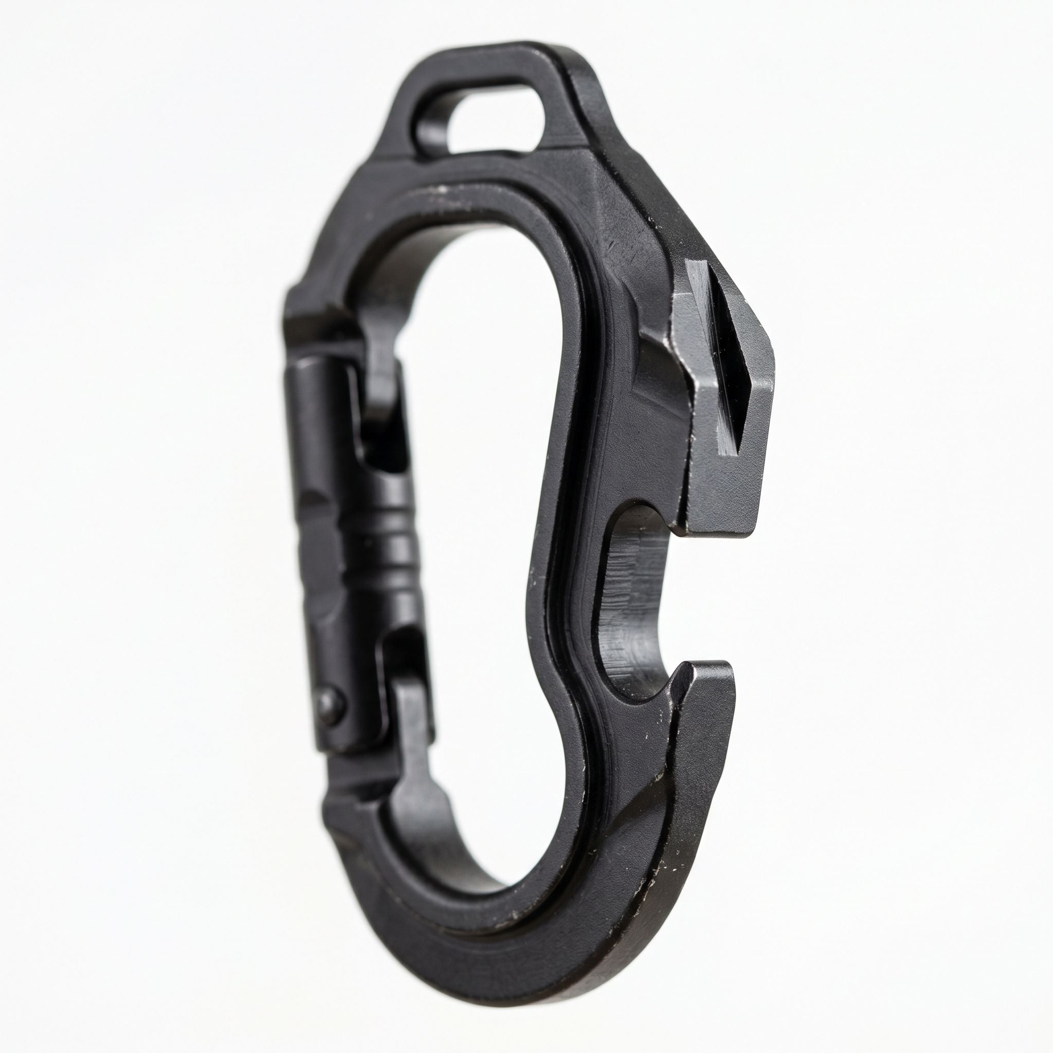 Techwear Gate Hook Clasp — Feature