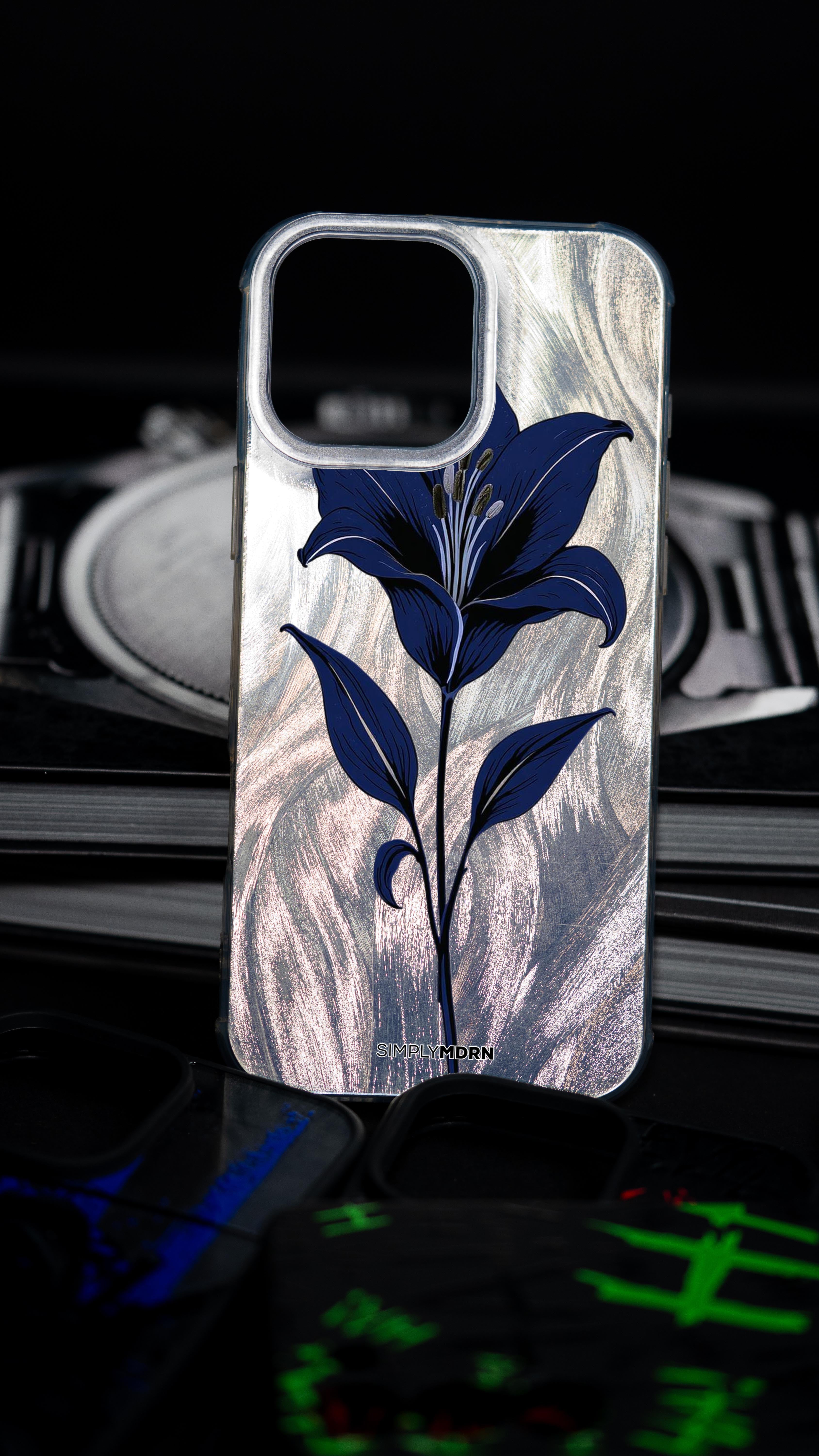 MIDNIGHT LILY [LUXE]