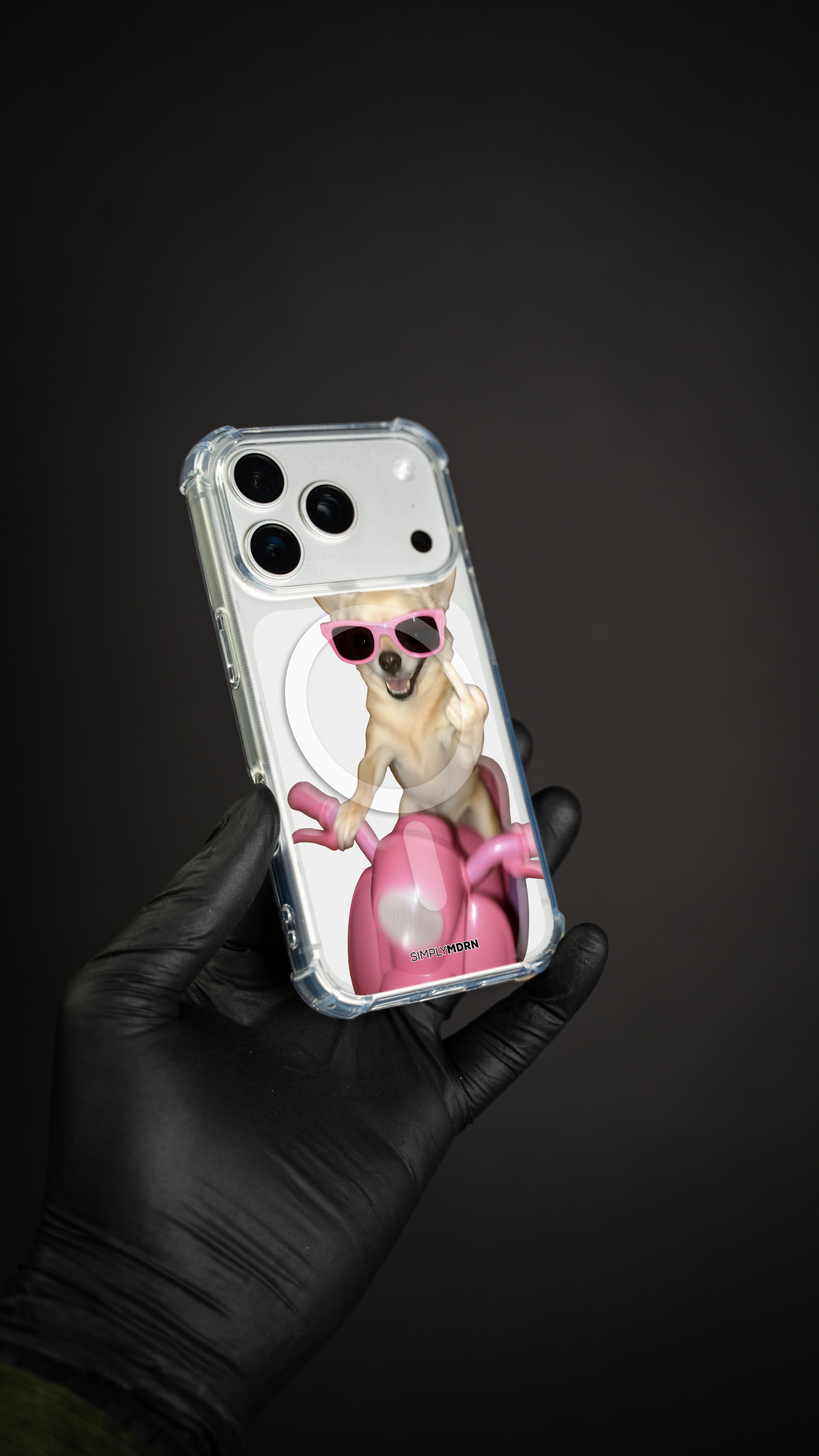 BAD GIRL CHIHUAHUA [CLEAR MAGSAFE]