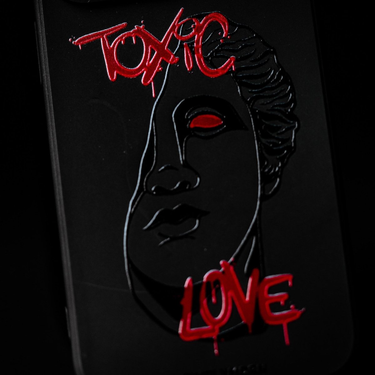 TOXIC LOVE Slim iPhone Case